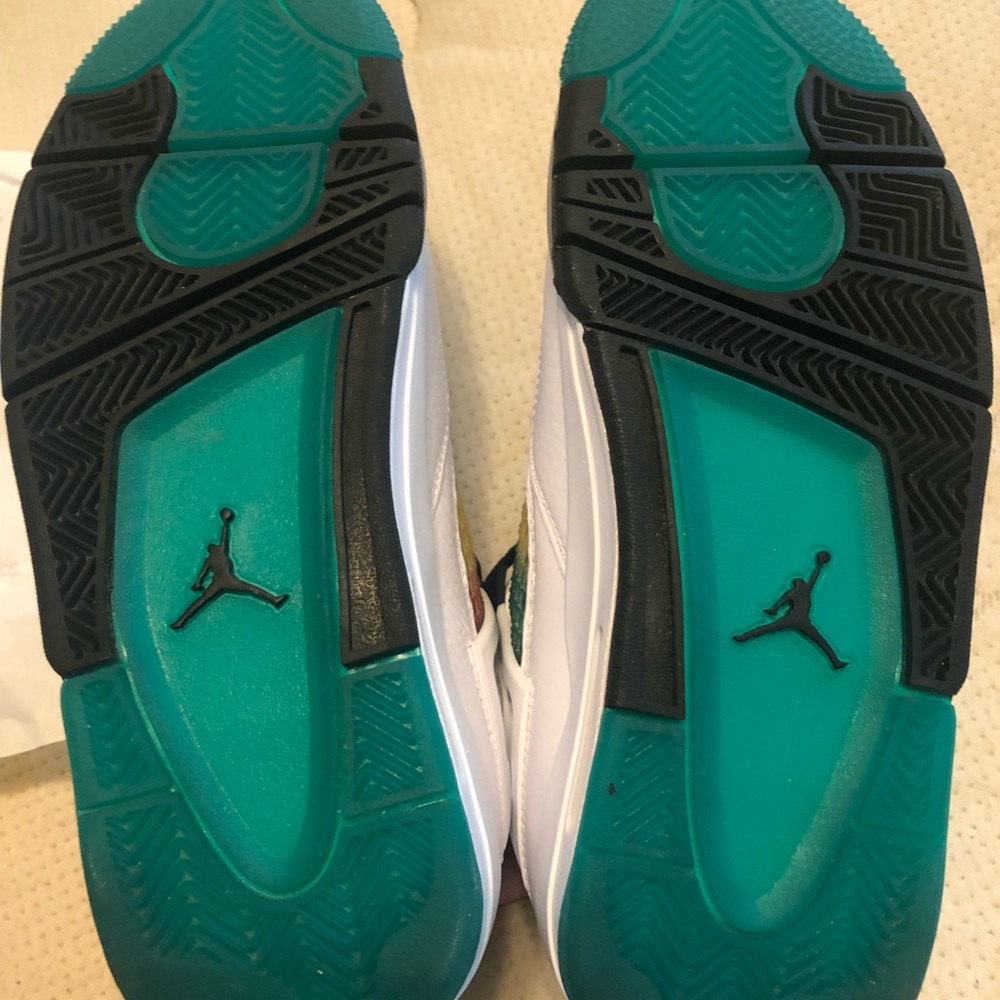 New Women Jordan’s retros - Picture 8 of 13